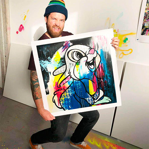 Ben Allen, foto artista con la obra gráfica a la venta Money Rabbit, comprar